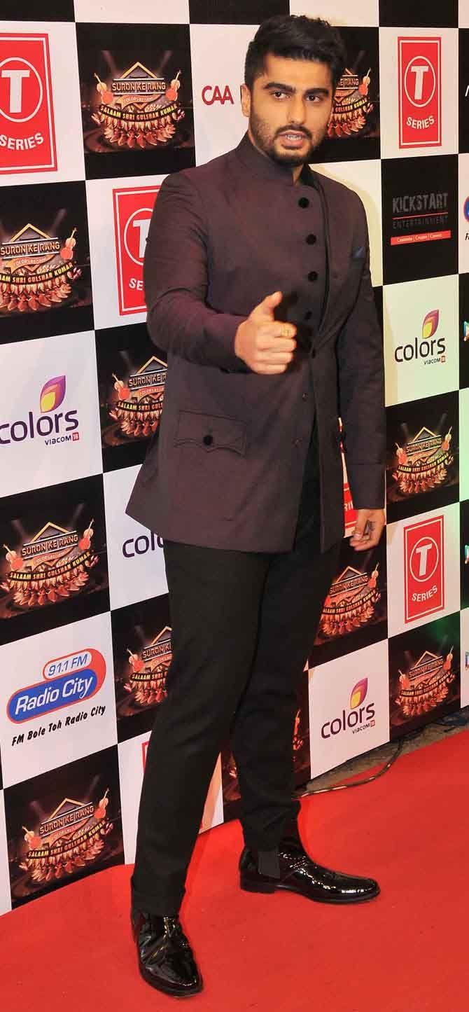 Celebs At Gulshan Kumar Tribute Concert Photos