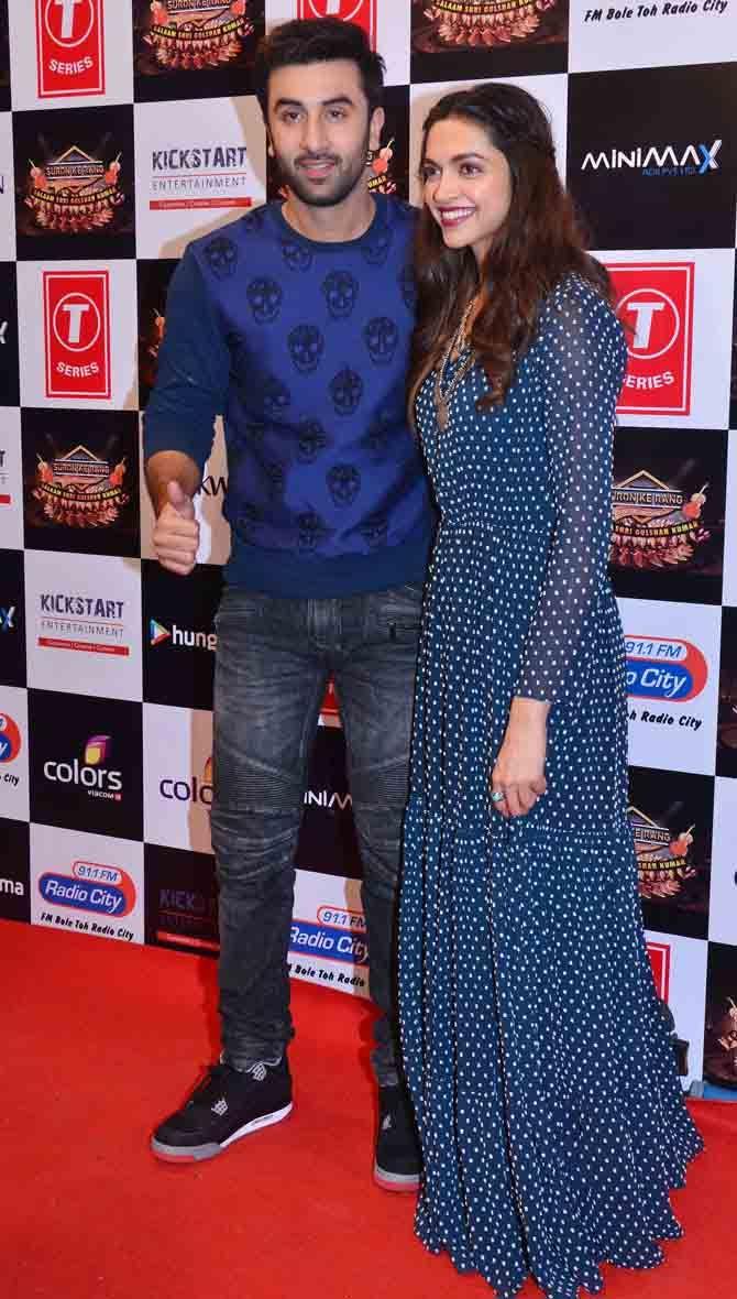 Celebs At Gulshan Kumar Tribute Concert Photos