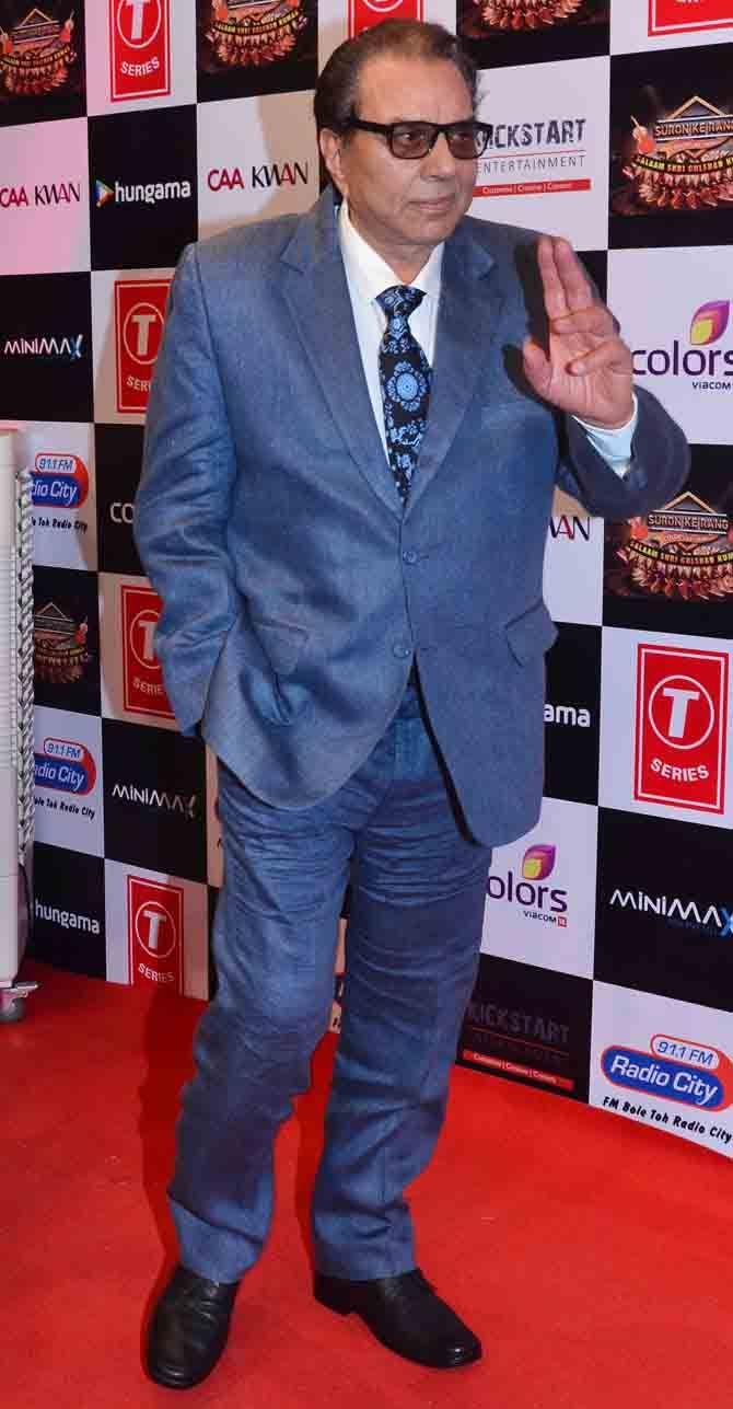 Celebs At Gulshan Kumar Tribute Concert Photos