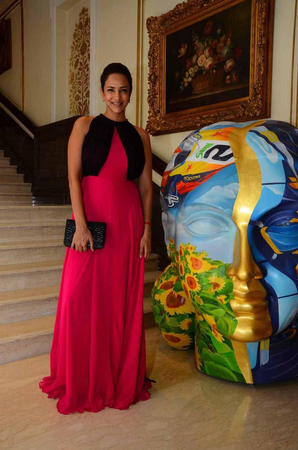 Celebs At Kapil Dev NGO Khushii Art Auction Photos