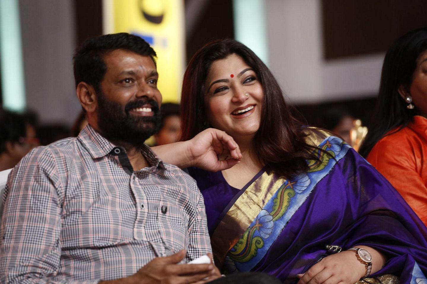 Celebs at Mirchi Music Awards 2014 Photos