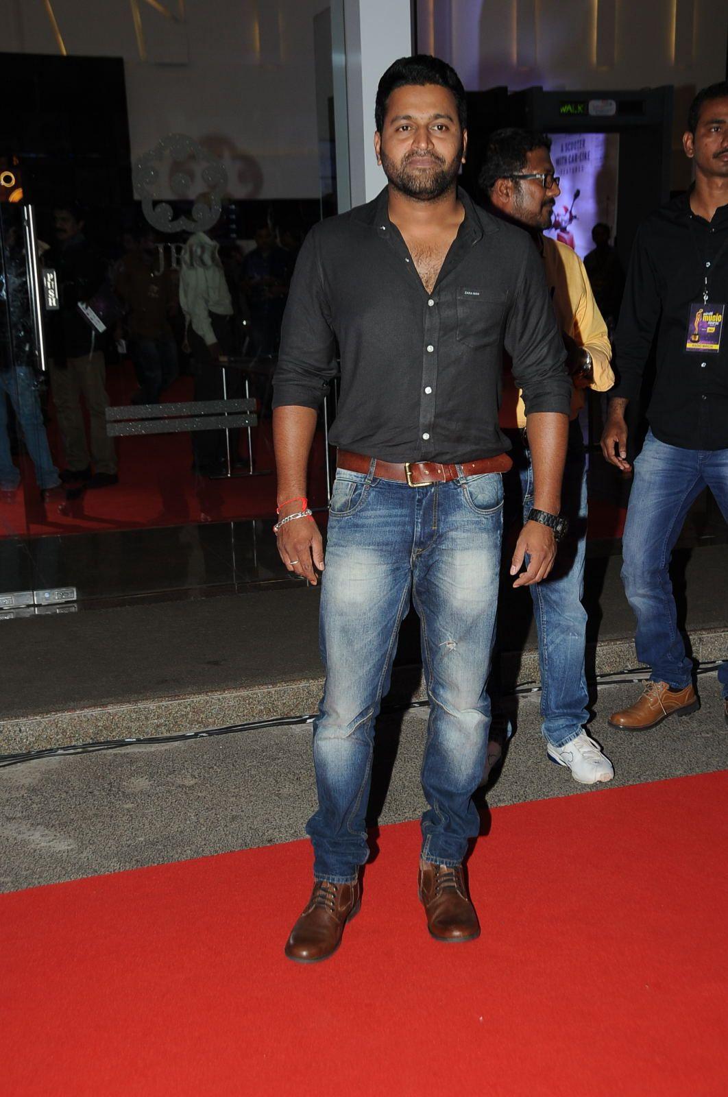 Celebs at Mirchi Music Awards 2014 Photos