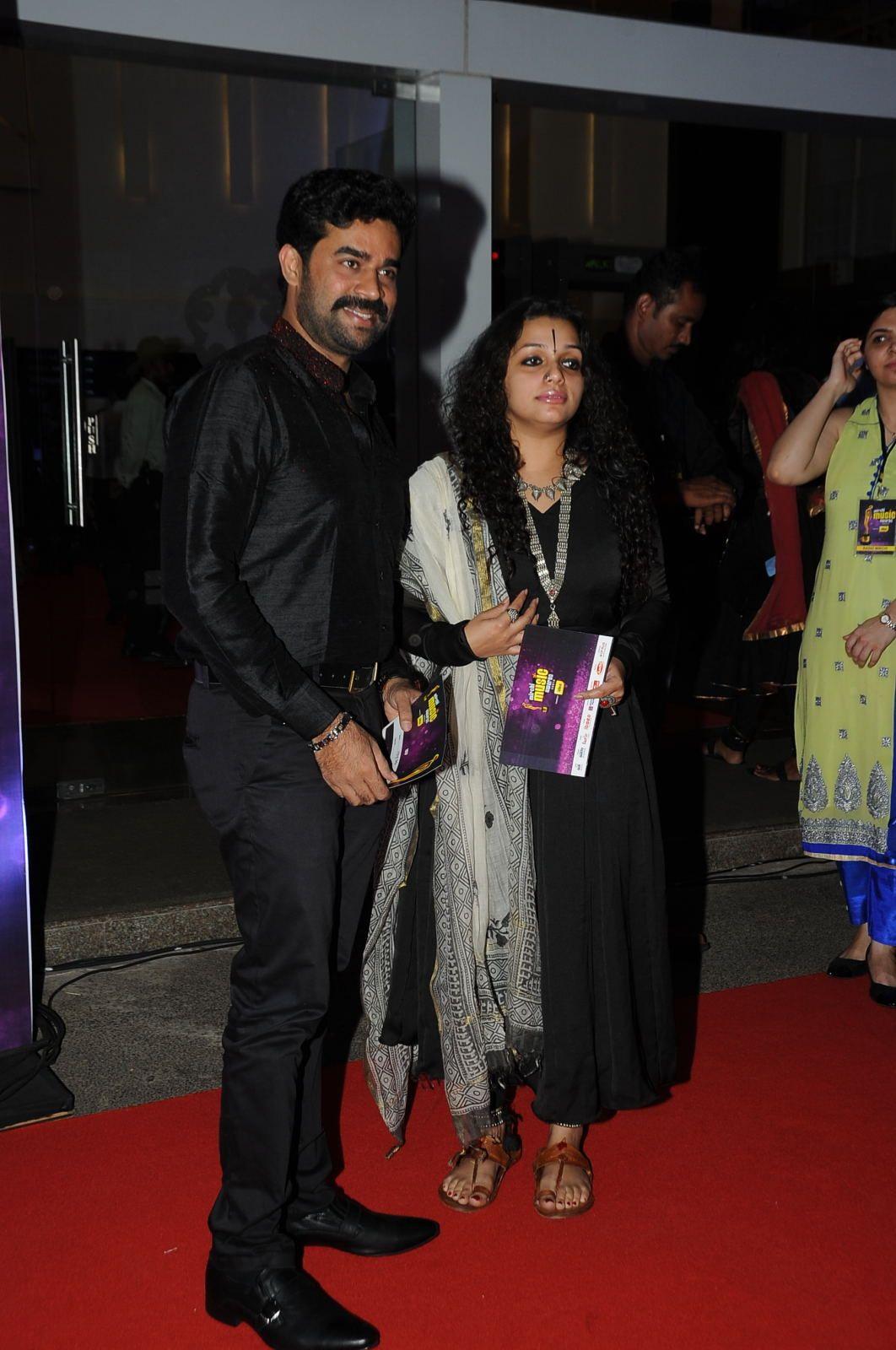 Celebs at Mirchi Music Awards 2014 Photos