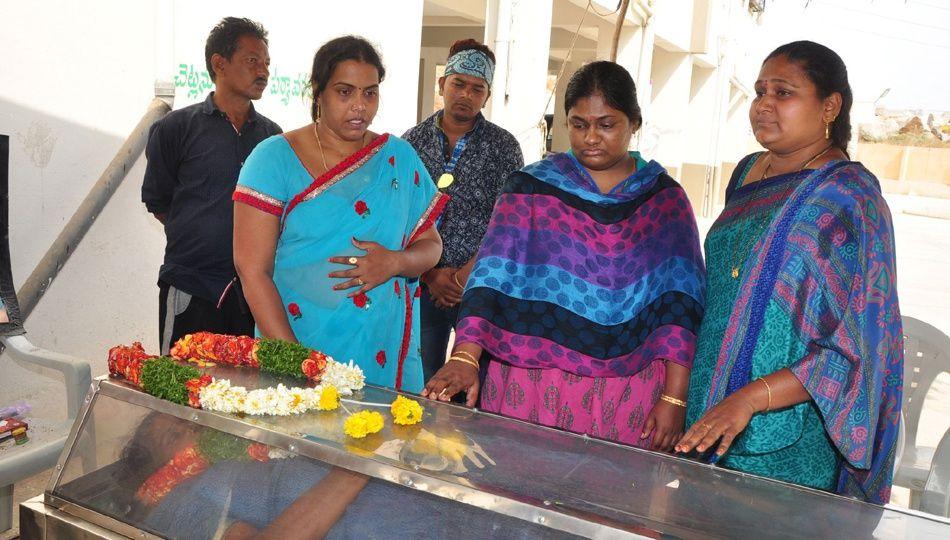 Celebs Pay Tribute To Actress Banda Jyothi Photos