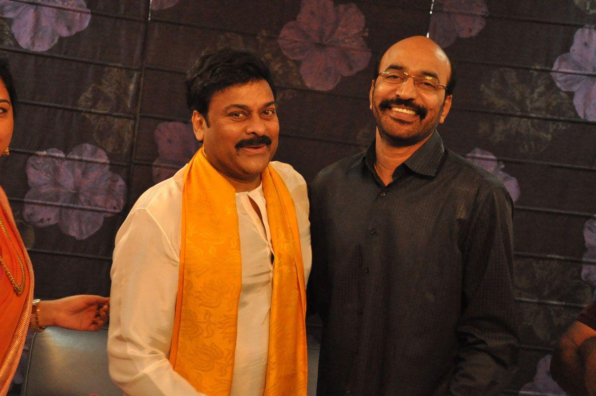 Chiranjeevi Birthday Celebrations at House Photos