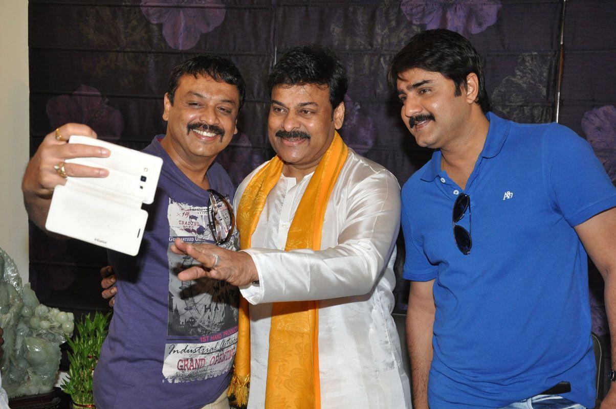 Chiranjeevi Birthday Celebrations at House Photos