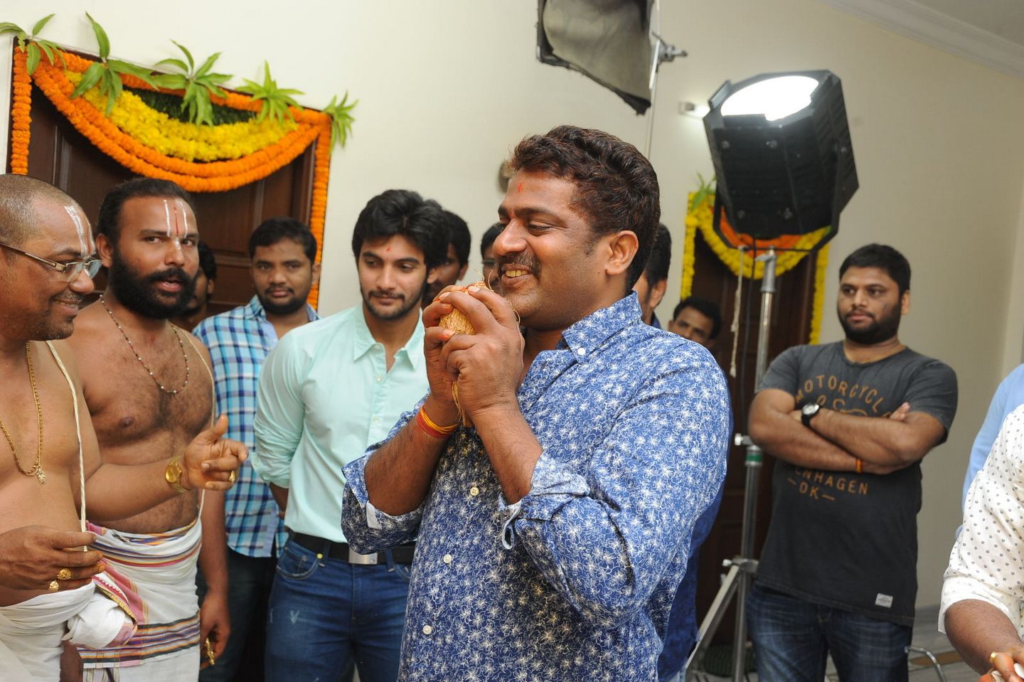 Chuttalabbai Opening Photos