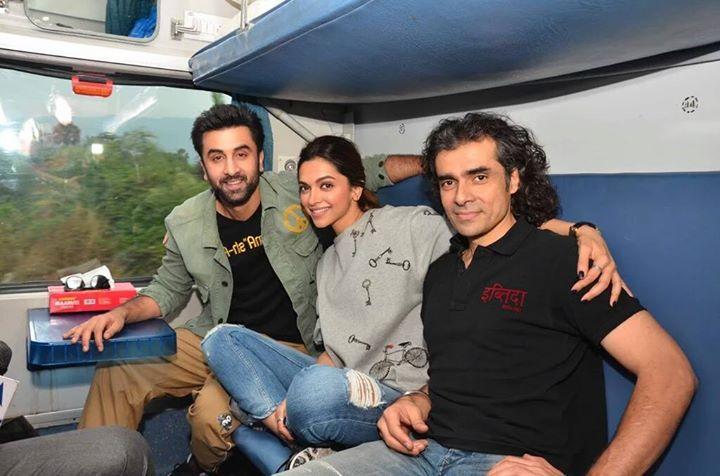 Deepika Ranbir Imtiaz Alis Train Journey Pictures