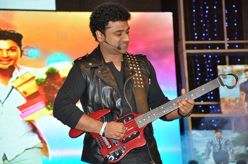 Devi sri Dance perfarmence at S/O Satyamurthy Audio