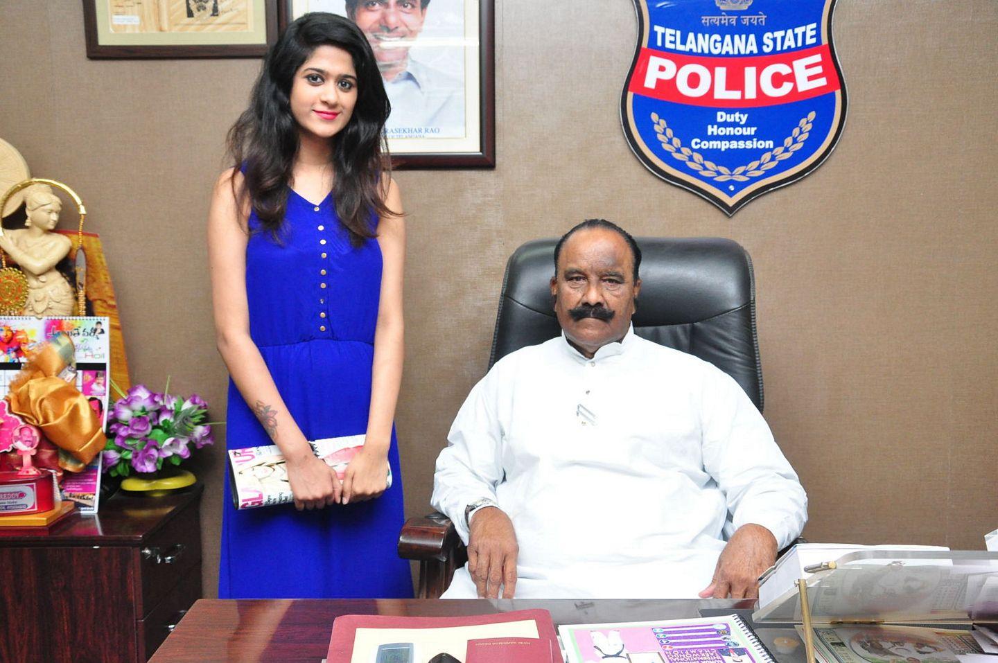 Dhada Puttistha Movie First Look Launch Photos
