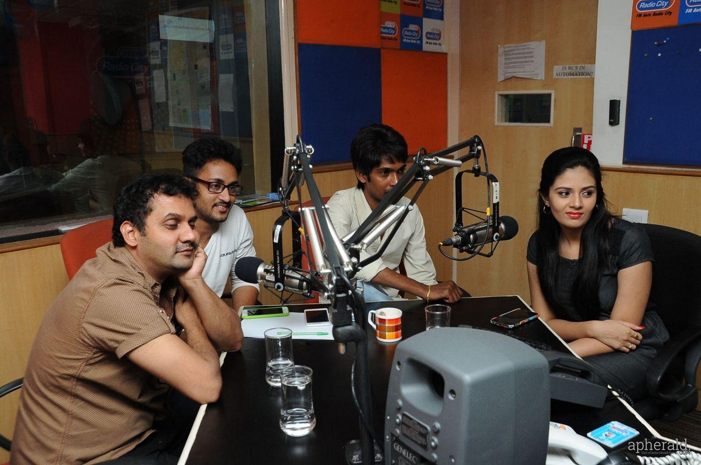 Dhanalakshmi Thaluputadithe Team At Radio City