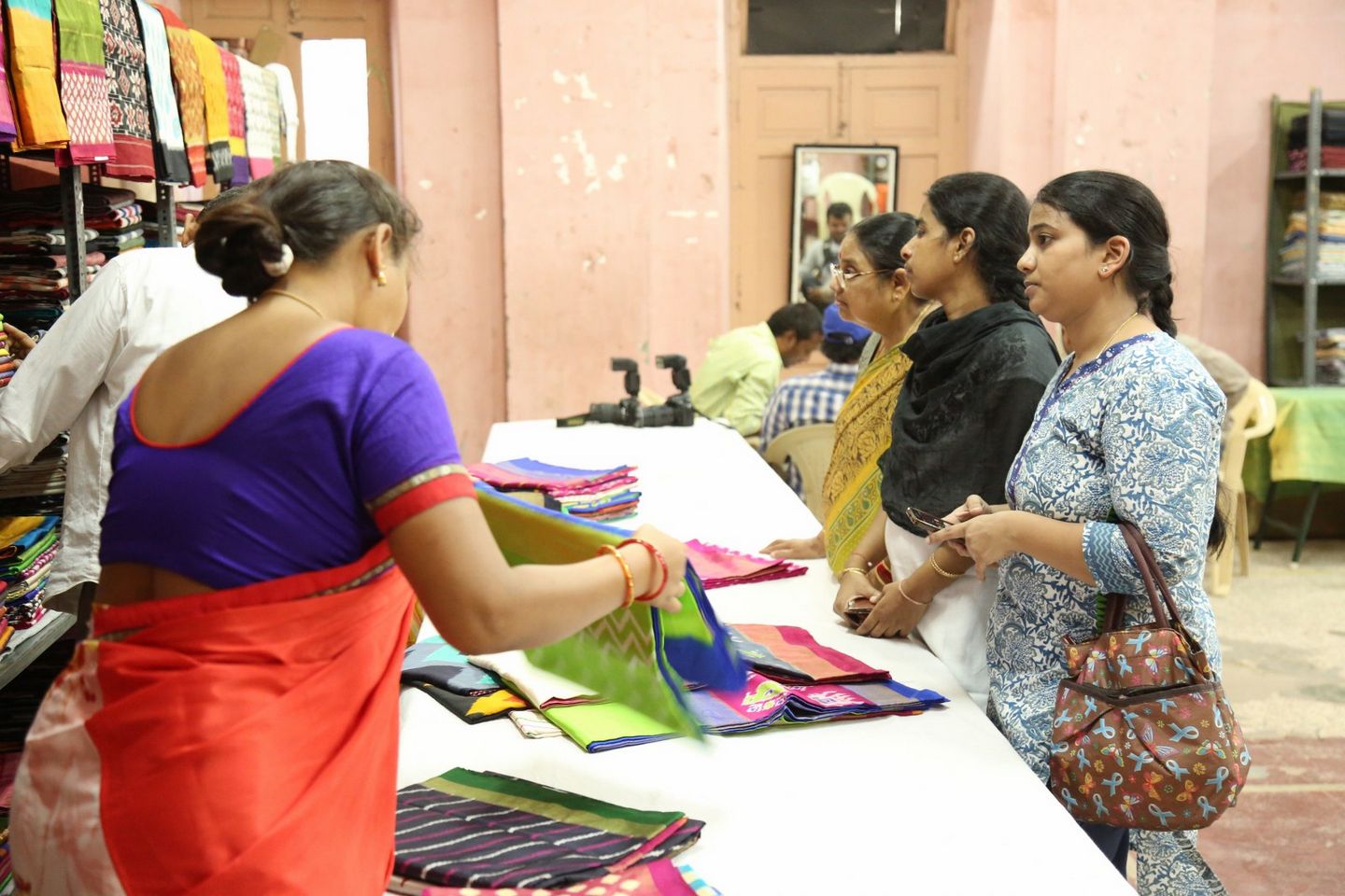 Farah Khan Launched Pochampally Ikat art Mela Photos