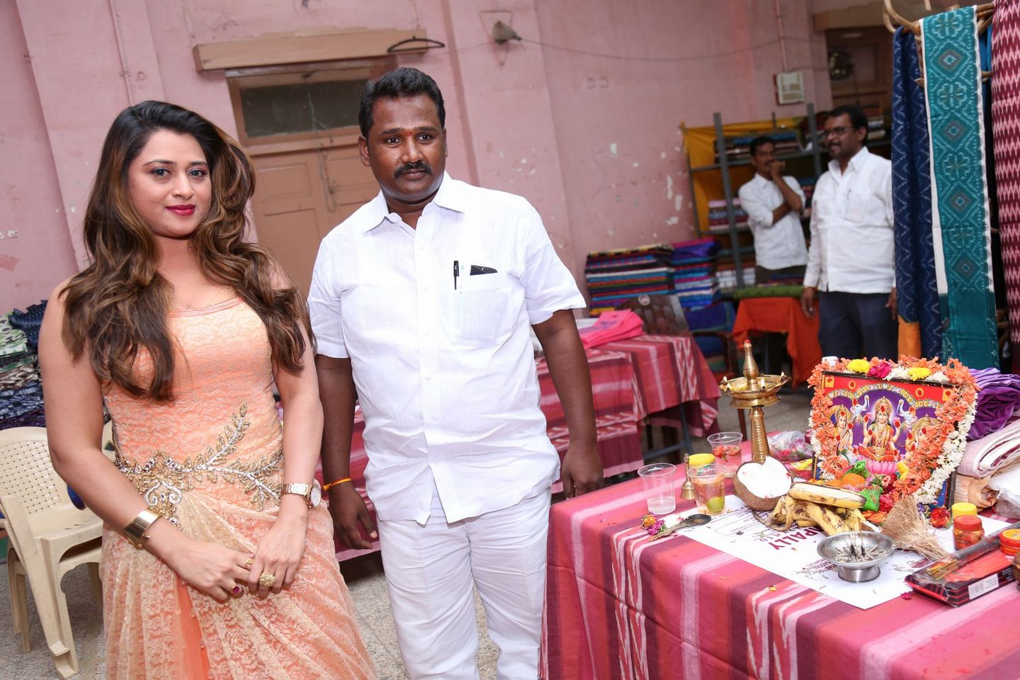 Farah Khan Launched Pochampally Ikat art Mela Photos