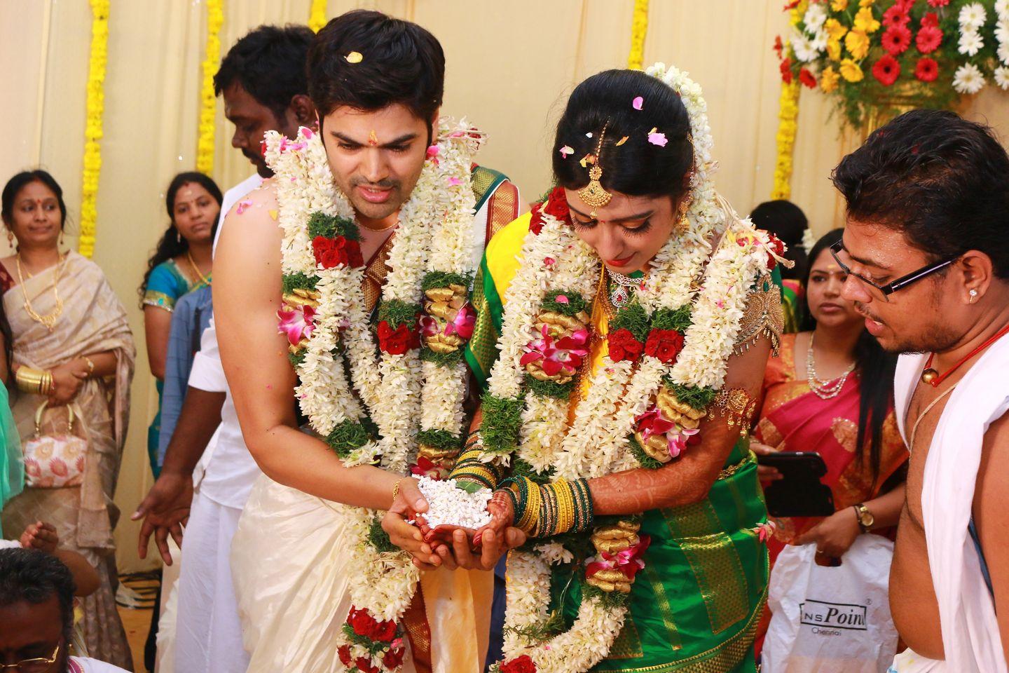 Ganesh Venkatram Nisha Wedding Pics