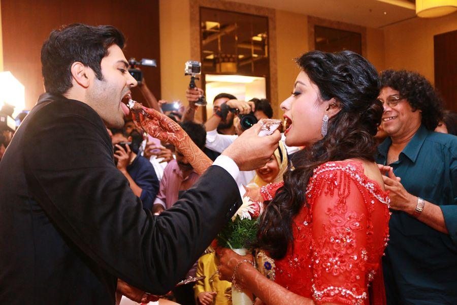 Ganesh Venkatram Nisha Wedding Reception Photos