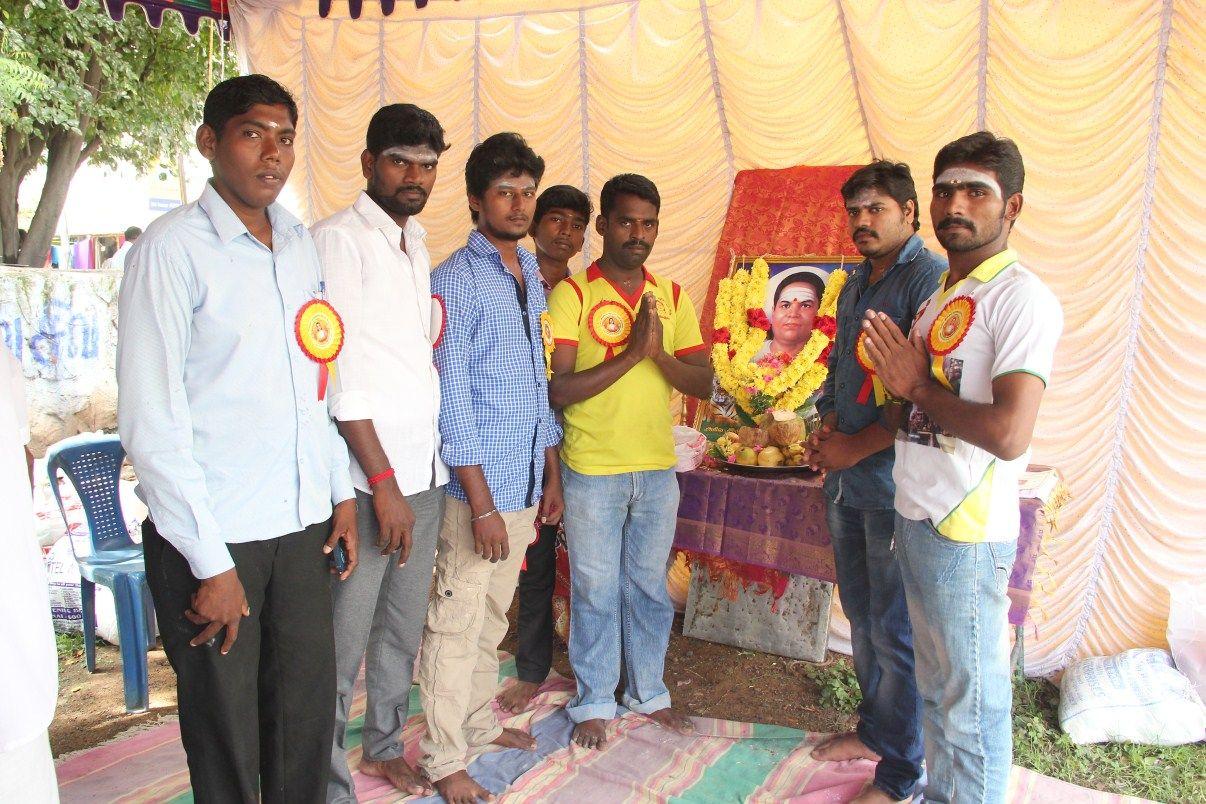 Ganeshwaran team celebrate Devar Jayanthi Stills