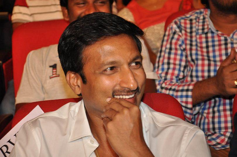 Gopichand Jil Movie Audio