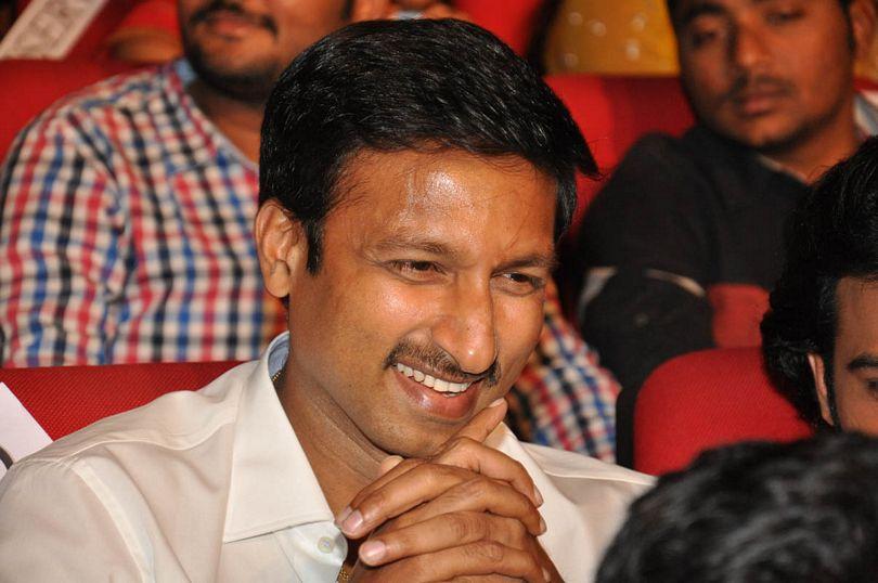 Gopichand Jil Movie Audio