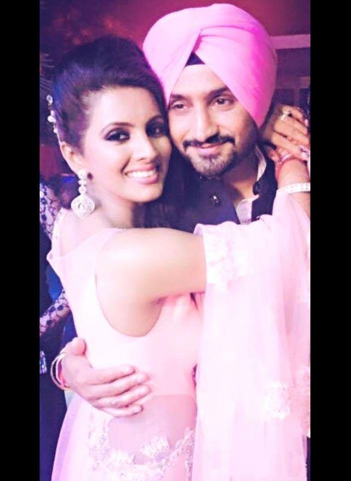 Harbhajan Singh & Geeta Basra's Wedding Reception Photos