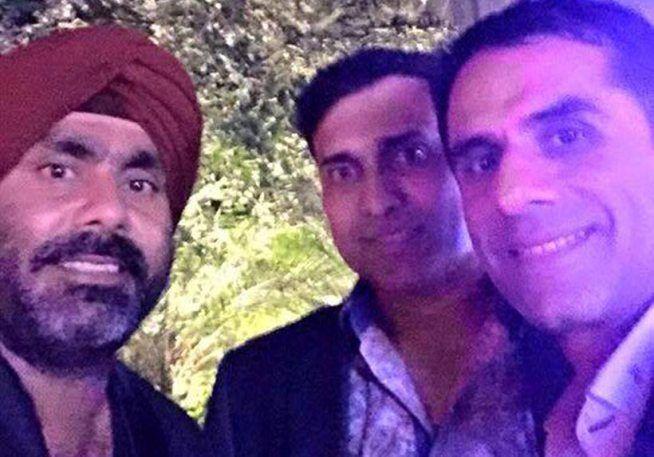 Harbhajan Singh & Geeta Basra's Wedding Reception Photos
