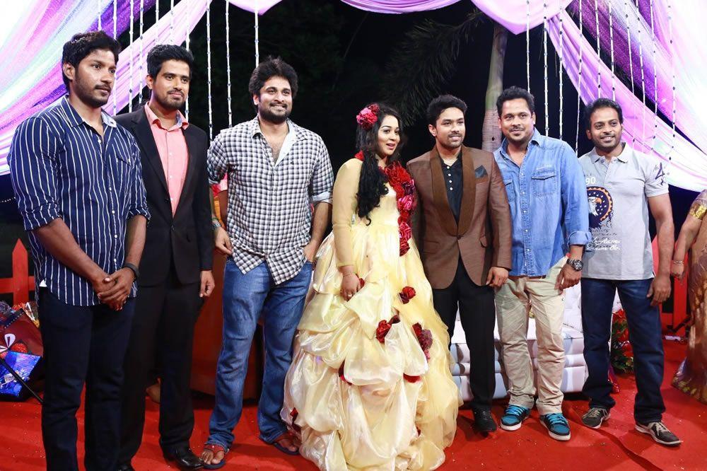 Harish Abinaya Wedding Reception Photos