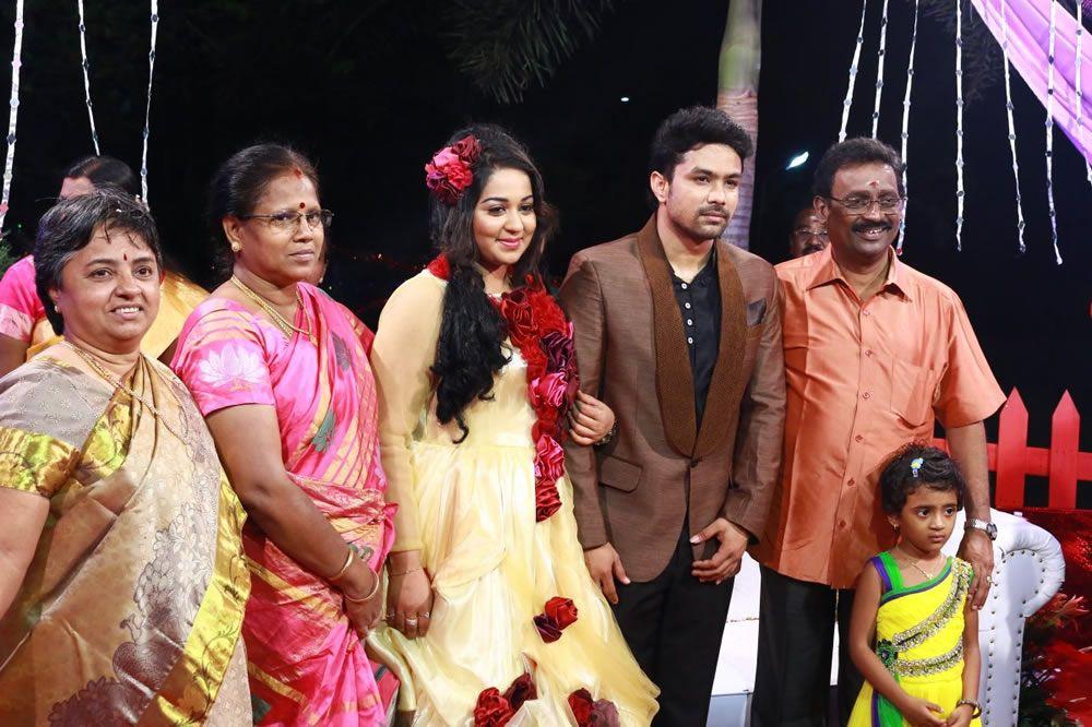 Harish Abinaya Wedding Reception Photos