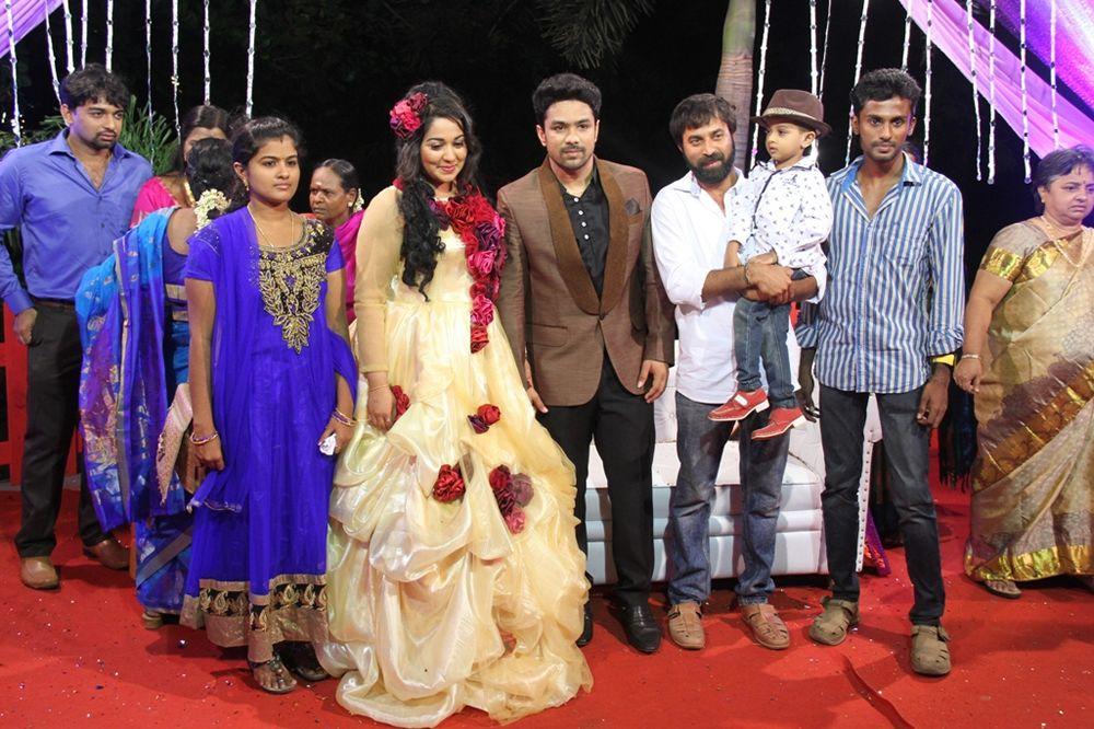 Harish Abinaya Wedding Reception Photos