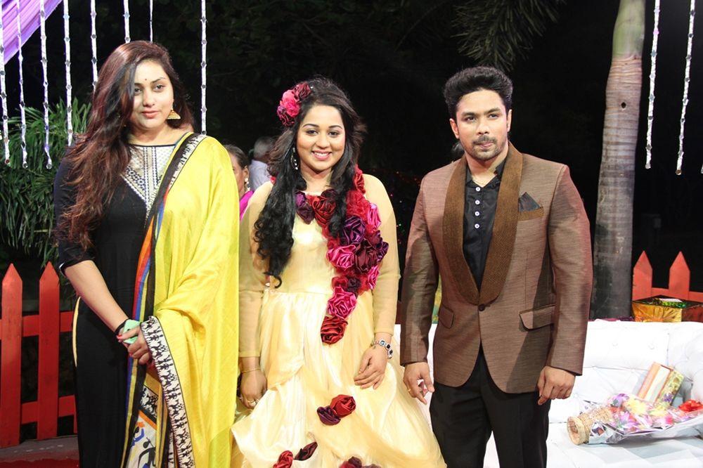 Harish Abinaya Wedding Reception Photos