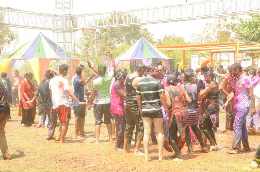 Hyderabad Biggest Holi Celebrations Photos