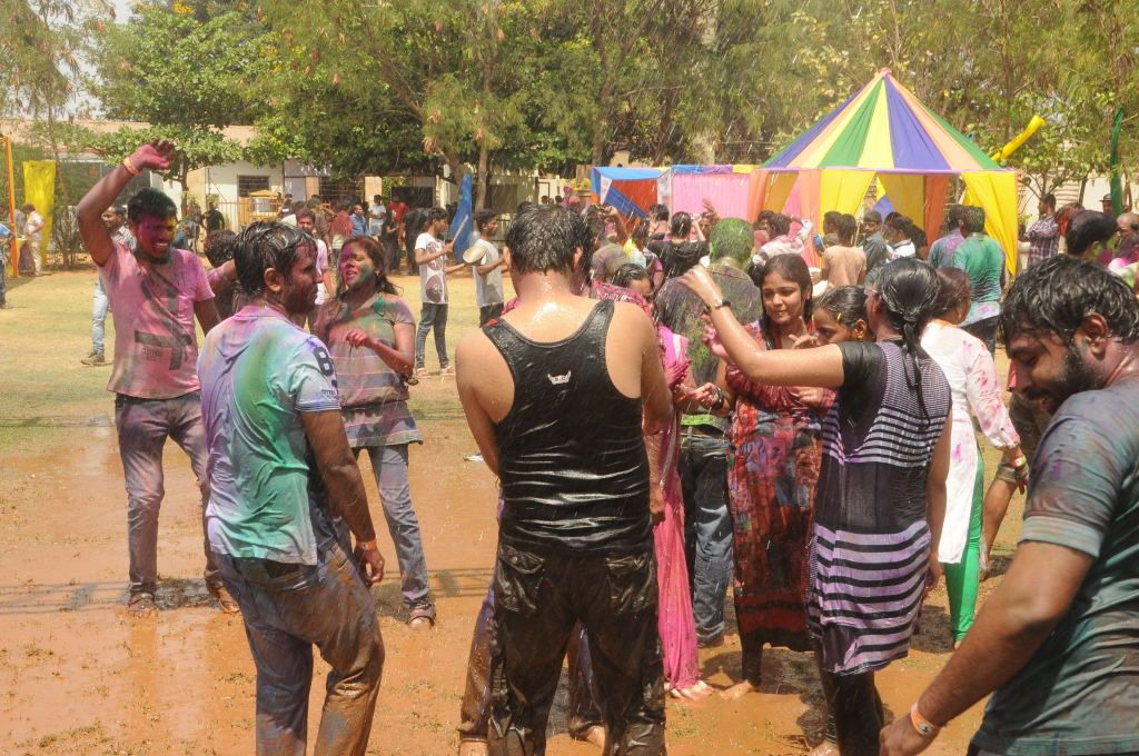 Hyderabad Biggest Holi Celebrations Photos
