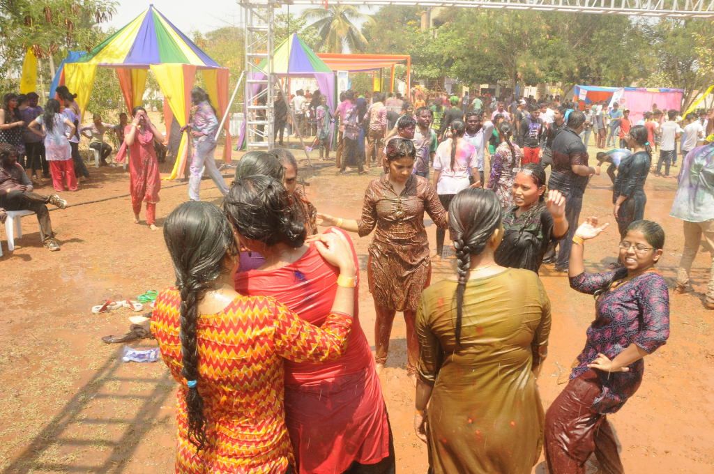 Hyderabad Biggest Holi Celebrations Photos