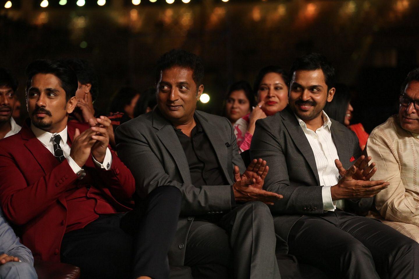  IIFA Utsavam Awards 2016 Photos