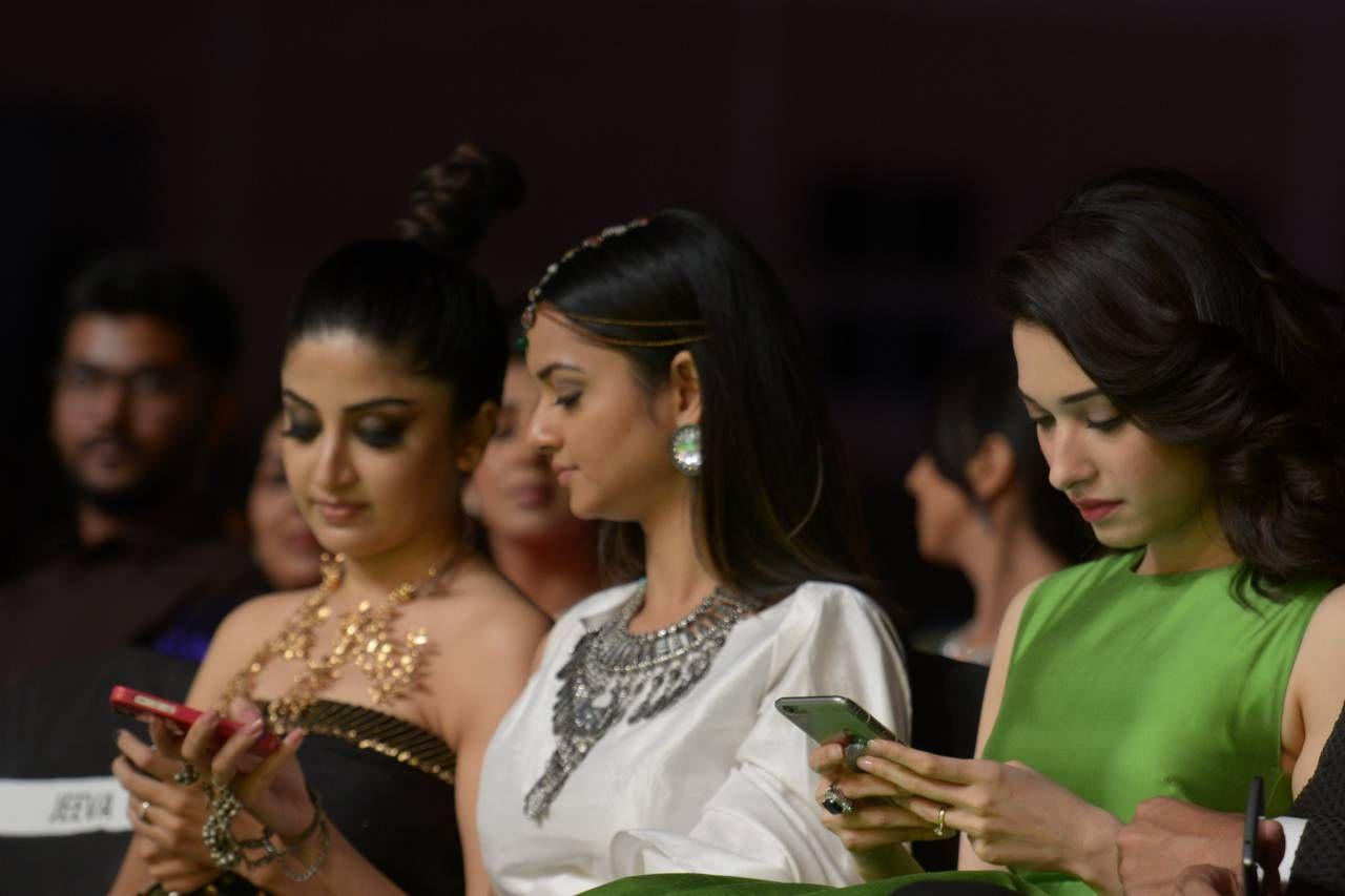  IIFA Utsavam Awards 2016 Photos