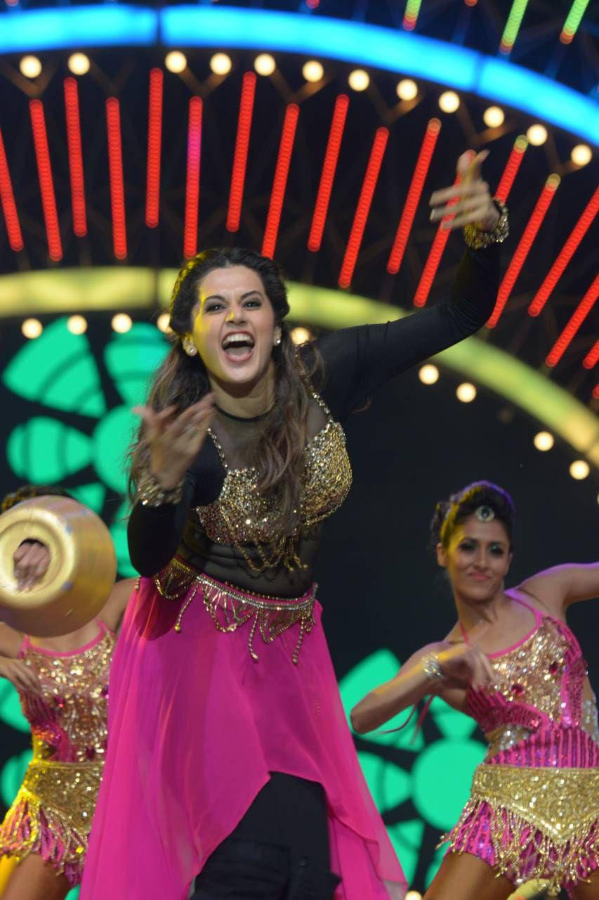  IIFA Utsavam Awards 2016 Photos