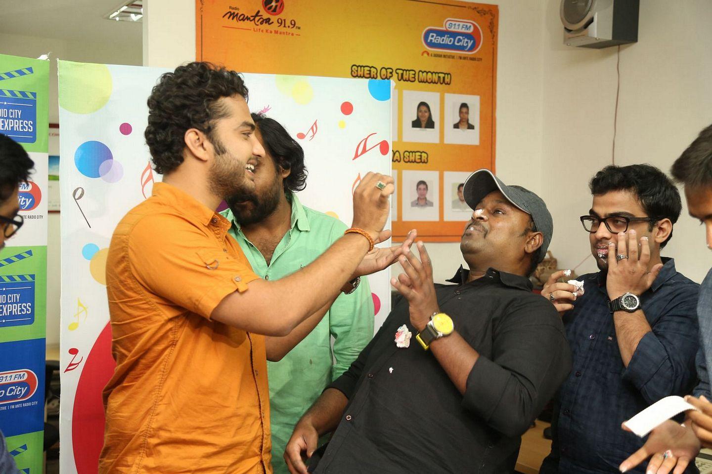 Ila Nee Jathaga Undali Trailer Launch Photos