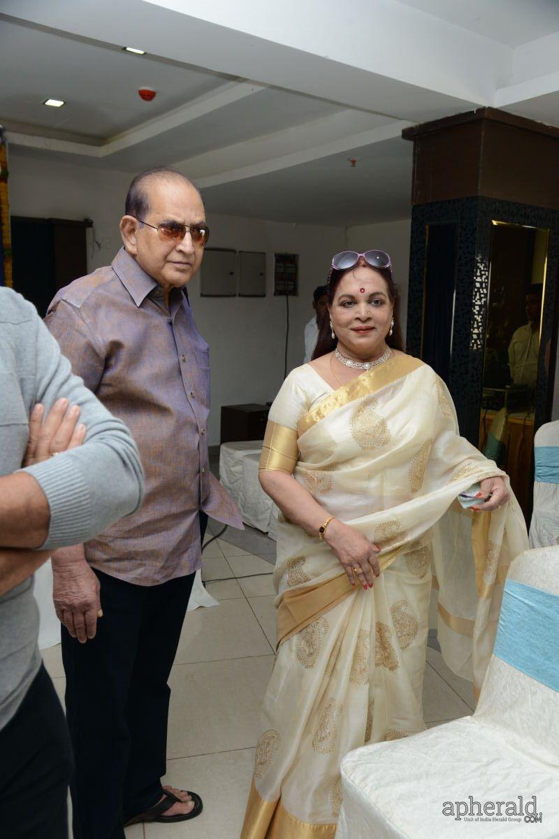 Ina Istam Nuvvu Press Meet Pics