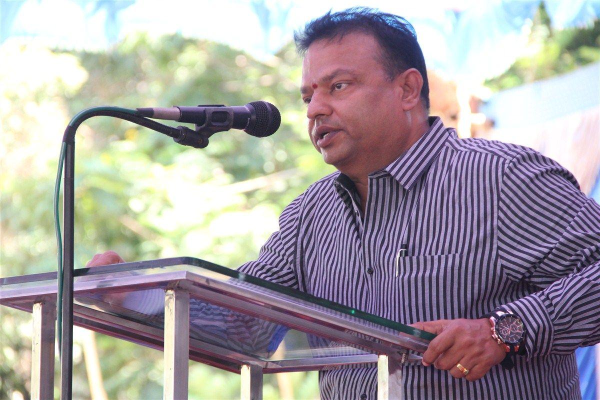 Isari Velan 29th Memorial Day Function Photos