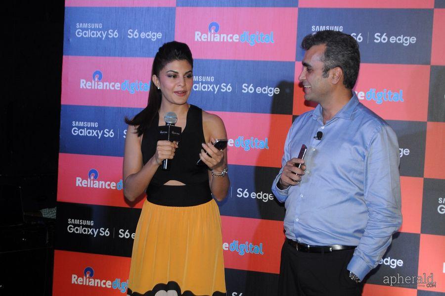 Jacqueline Fernandez Launches Samsung Phones