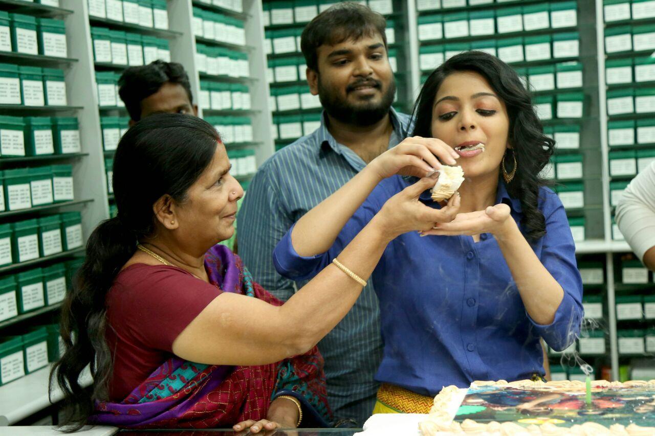 Janani Birthday Celebration on the Sets of Ultra Movie Photos