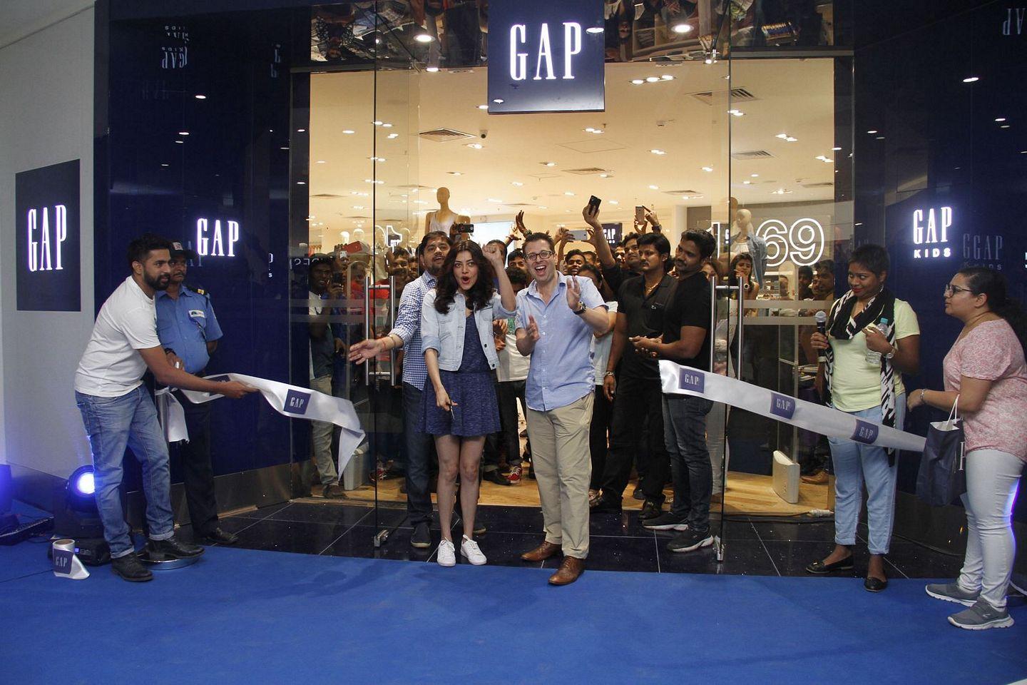 Kajal Aggarwal inaugurates Gap Store at Phoenix Mall Photos