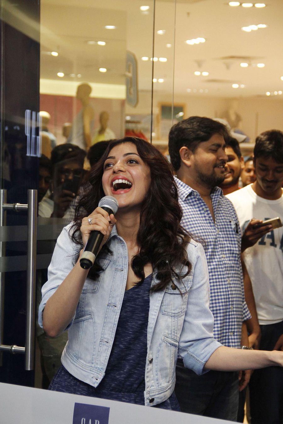 Kajal Aggarwal inaugurates Gap Store at Phoenix Mall Photos