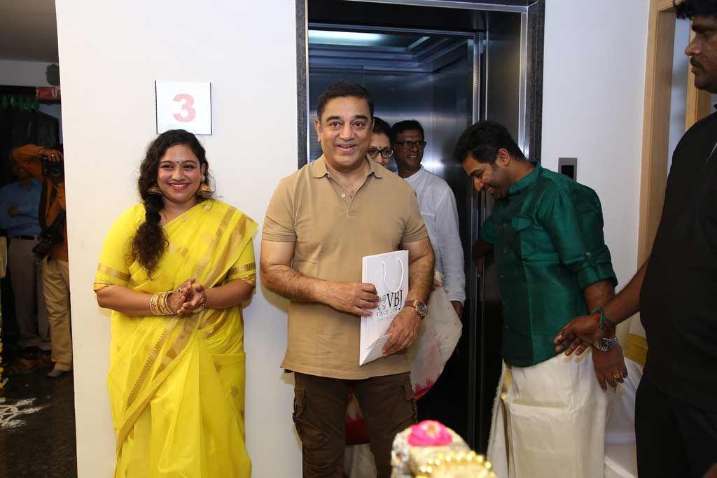 Kamal Haasan names Dance master shobi daughter Photos