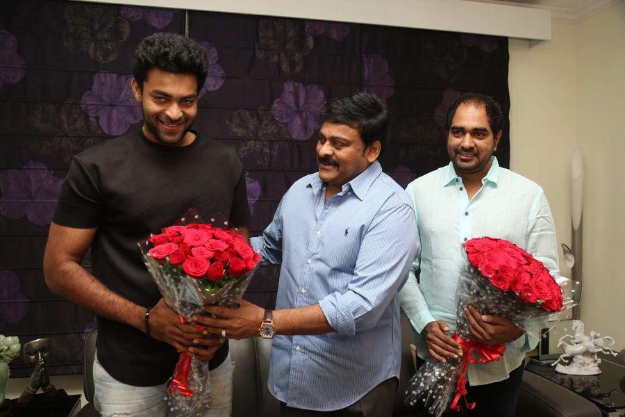 Kancha Team Meets Chiranjeevi