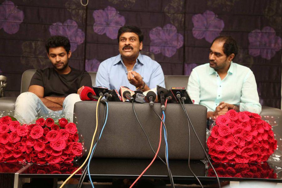 Kancha Team Meets Chiranjeevi