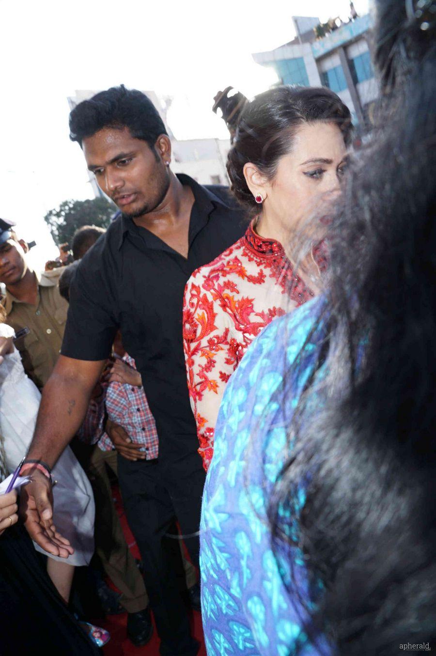 Karishma kapoor Neerus mix Launch Photos