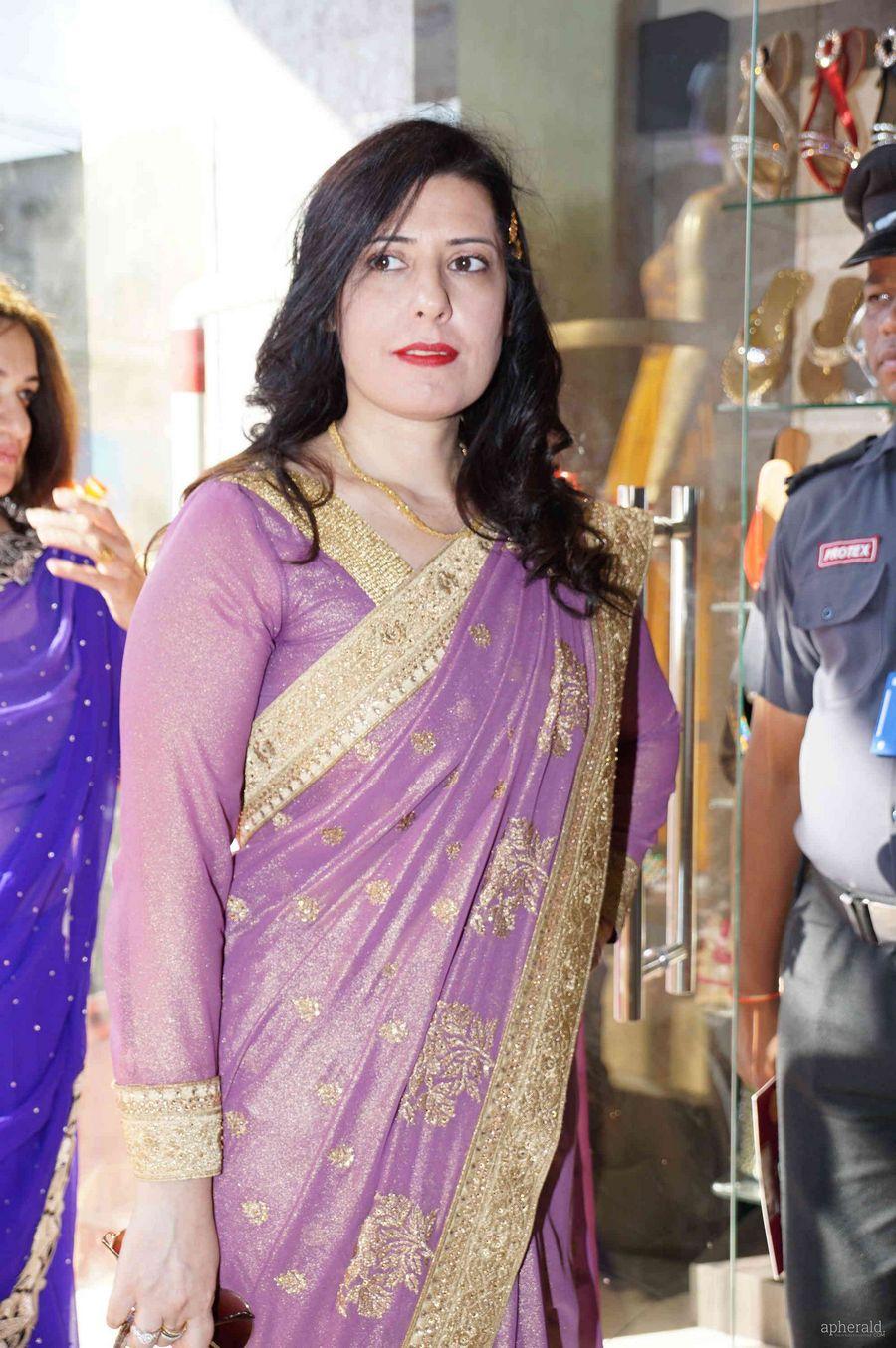 Karishma kapoor Neerus mix Launch Photos