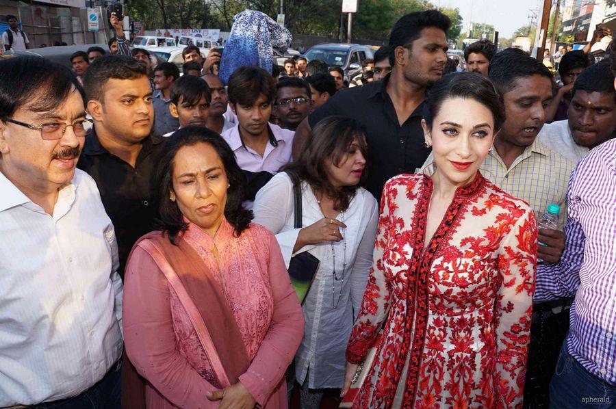 Karishma kapoor Neerus mix Launch Photos
