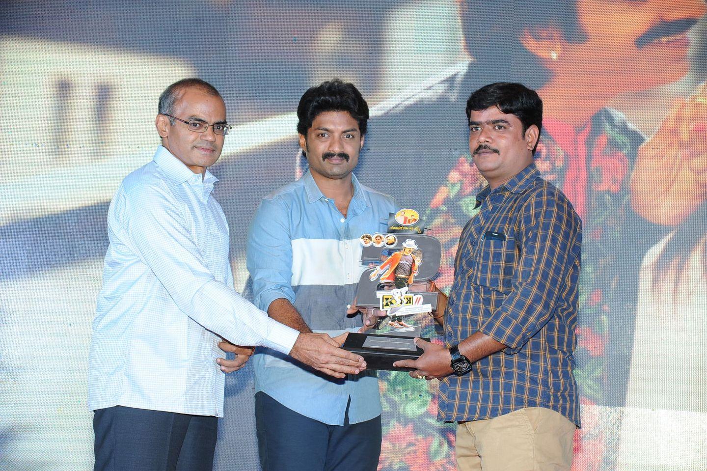 Kick 2 Platinum Disc Photos