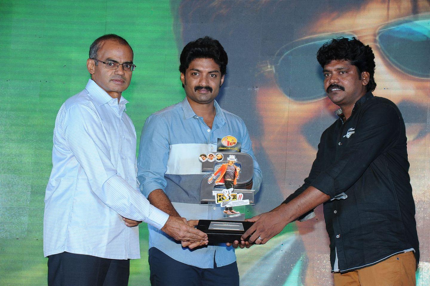 Kick 2 Platinum Disc Photos