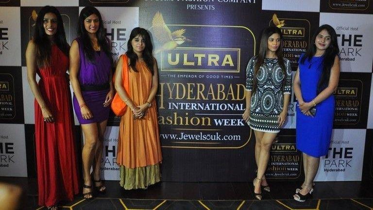 Kingfisher ULTRA 5th Season Curtain Raiser Photos